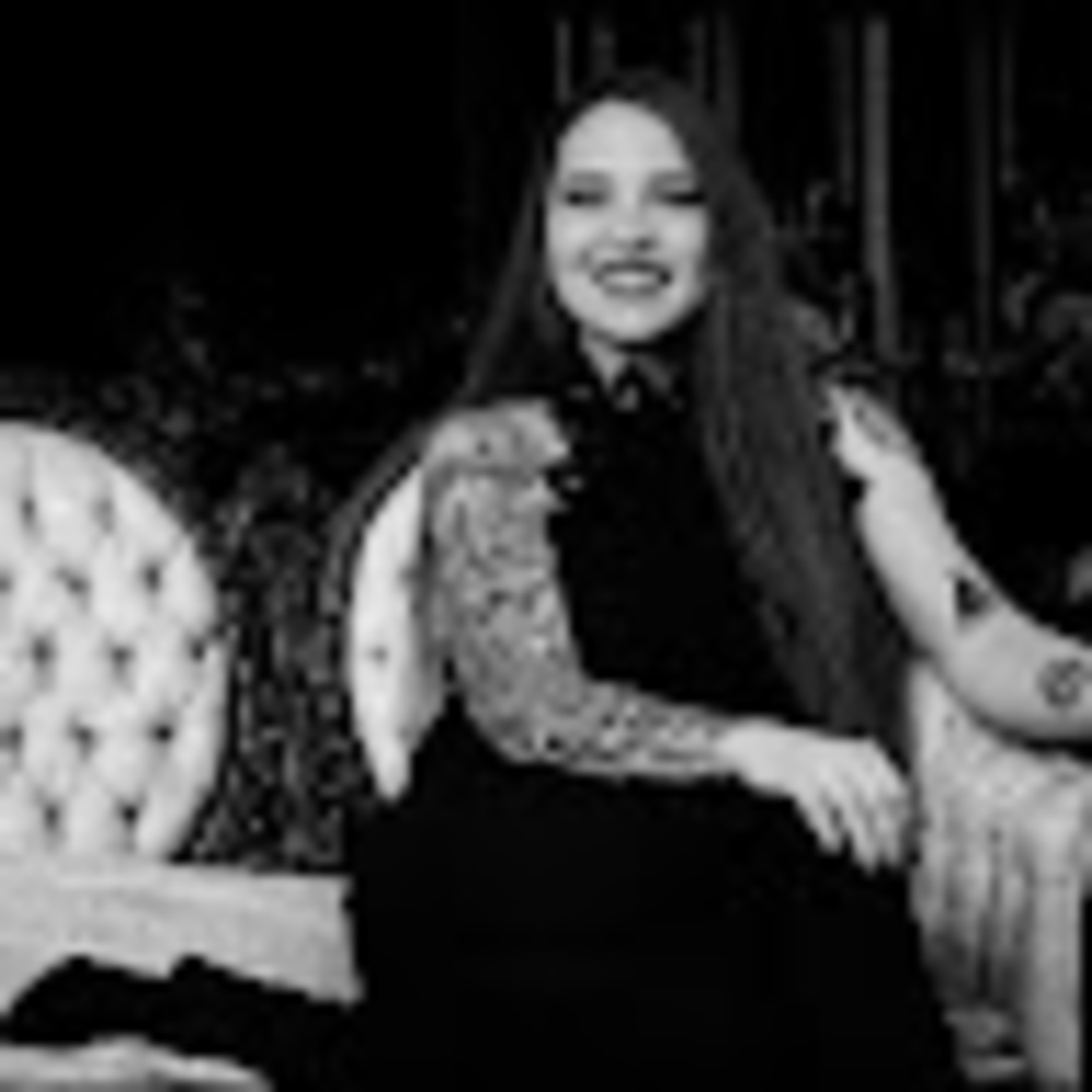 Meet your Posher, Stefanie